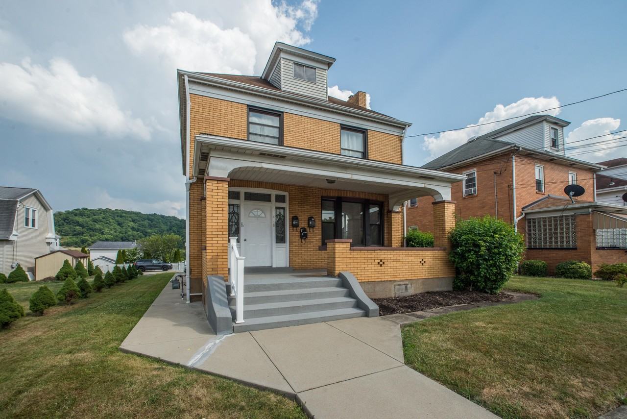 418 Chartiers Ave #B - Photo 2 of 38