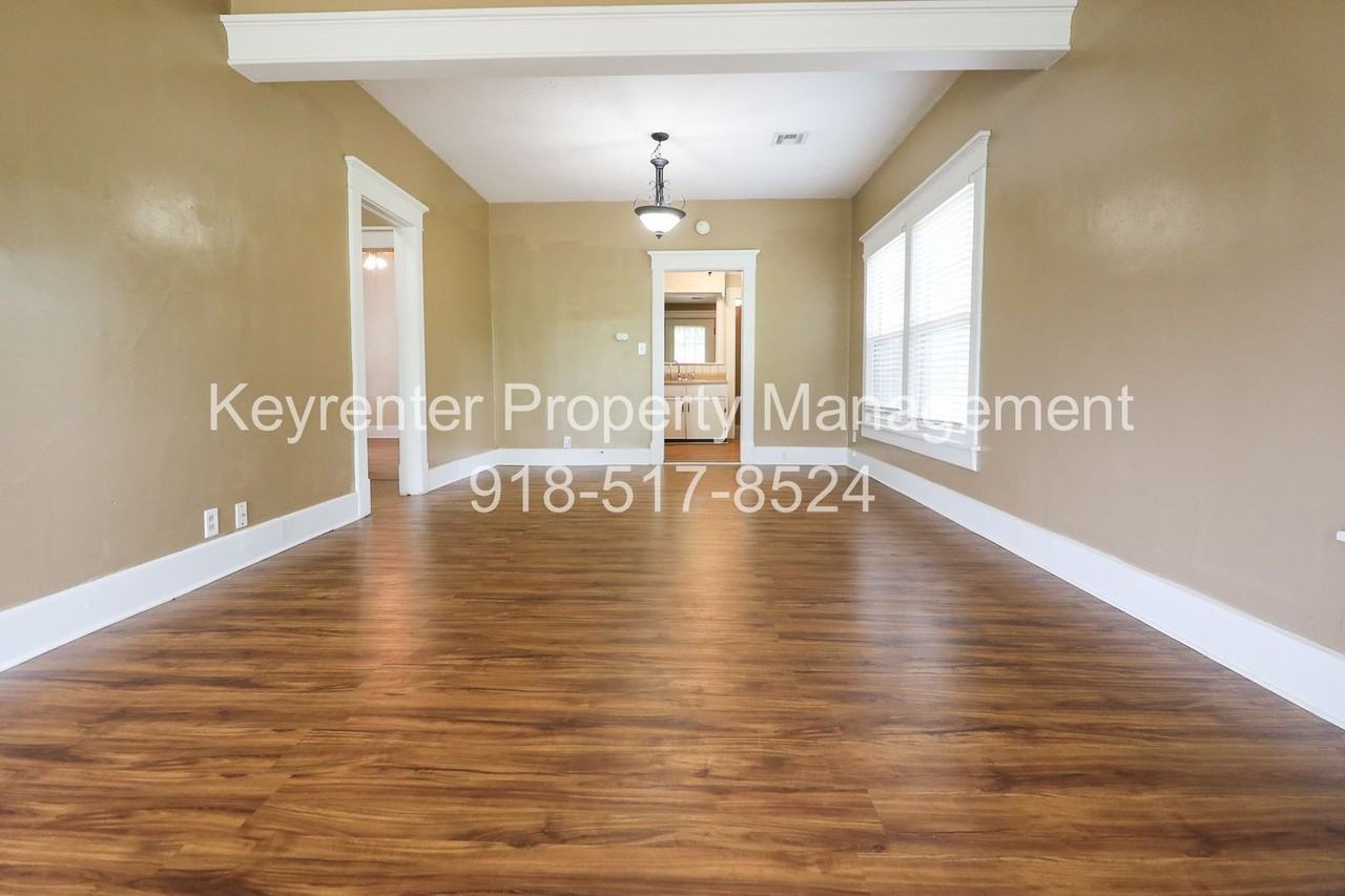412 N Mckinley Ave - Photo 4 of 20
