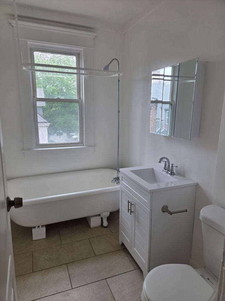 654 George St #3 - Photo 5 of 9