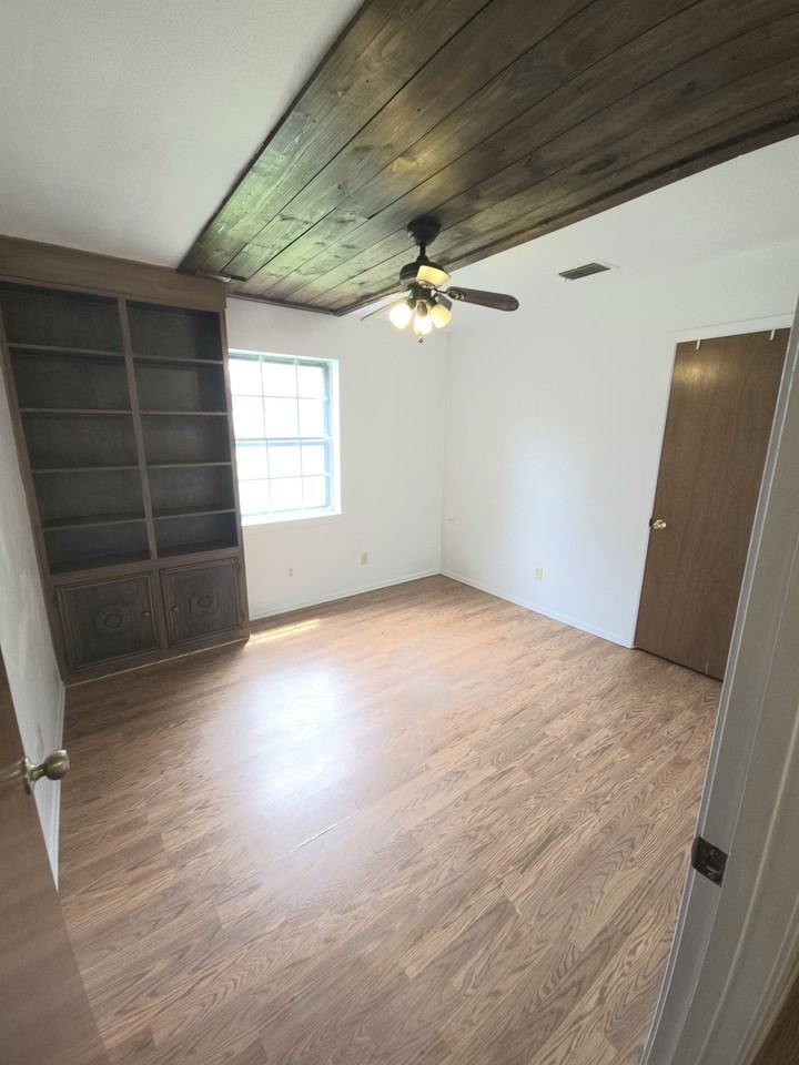 2201 Hickory Ridge Dr #NA - Photo 6 of 19