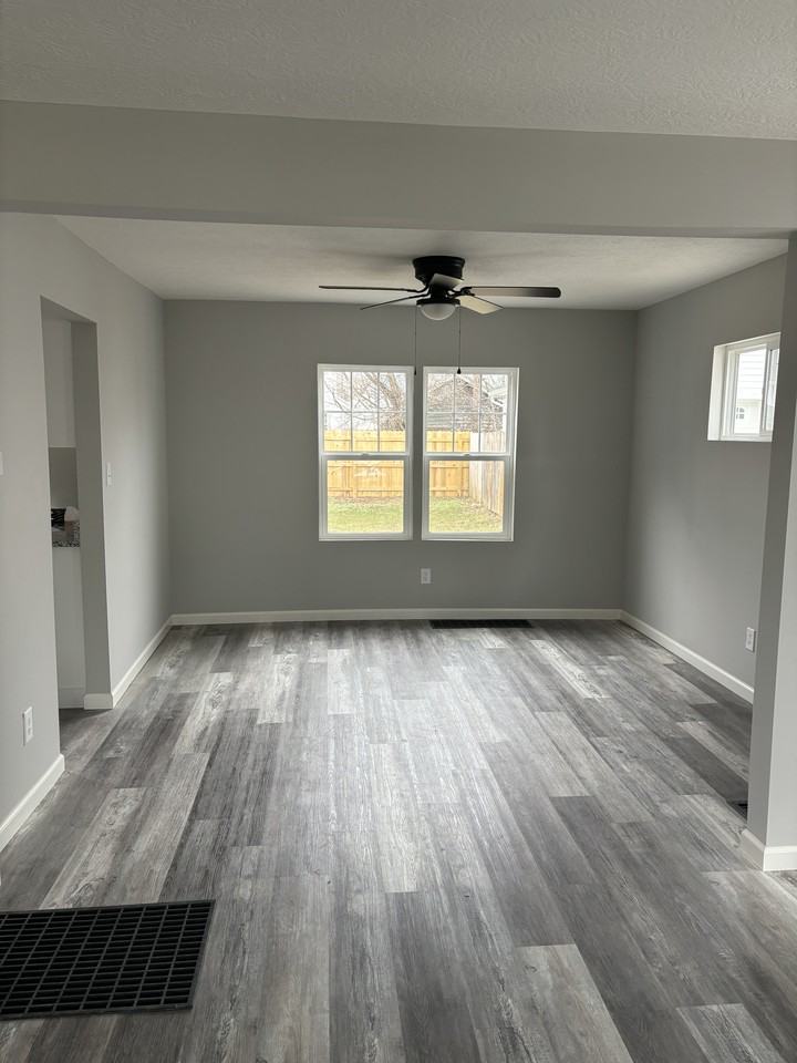 581 Clark Ave #NA - Photo 5 of 18