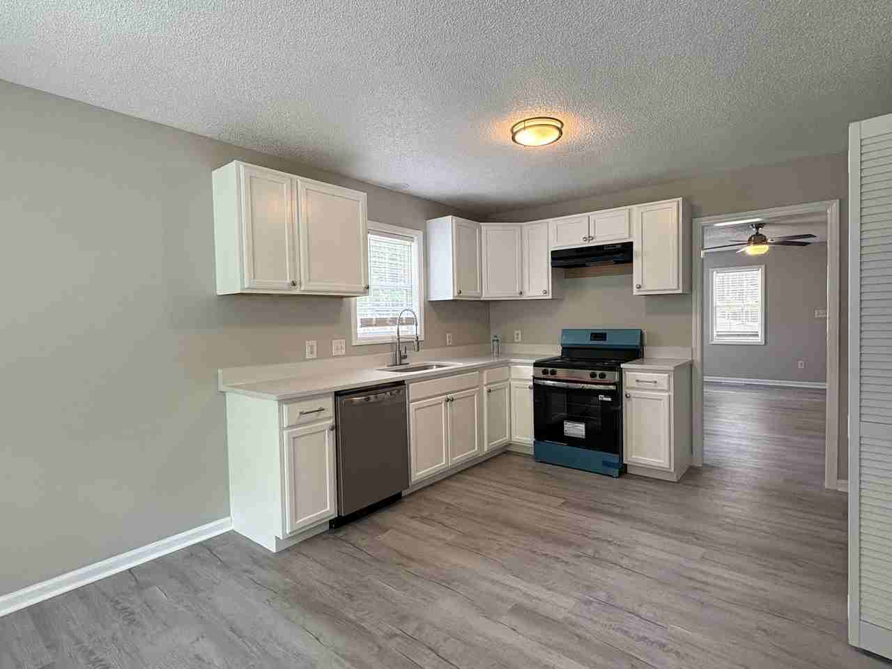 105 Lonesome Wind Way - Photo 6 of 14