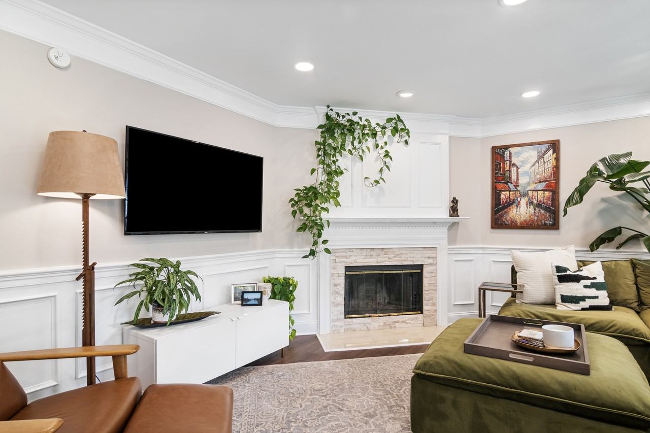 9274 Cardinal Forest Ln #302 - Photo 7 of 20