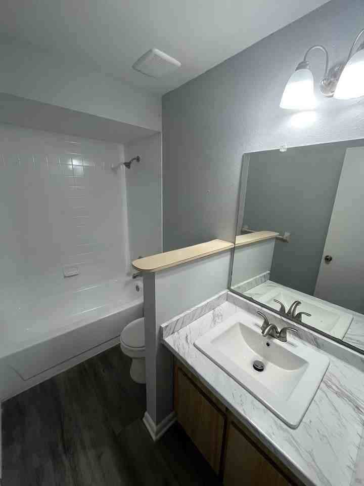 524 Montana Ave - Photo 6 of 6
