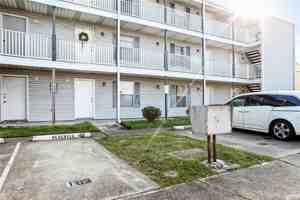 featured image of 2513 Pasadena Ave #203