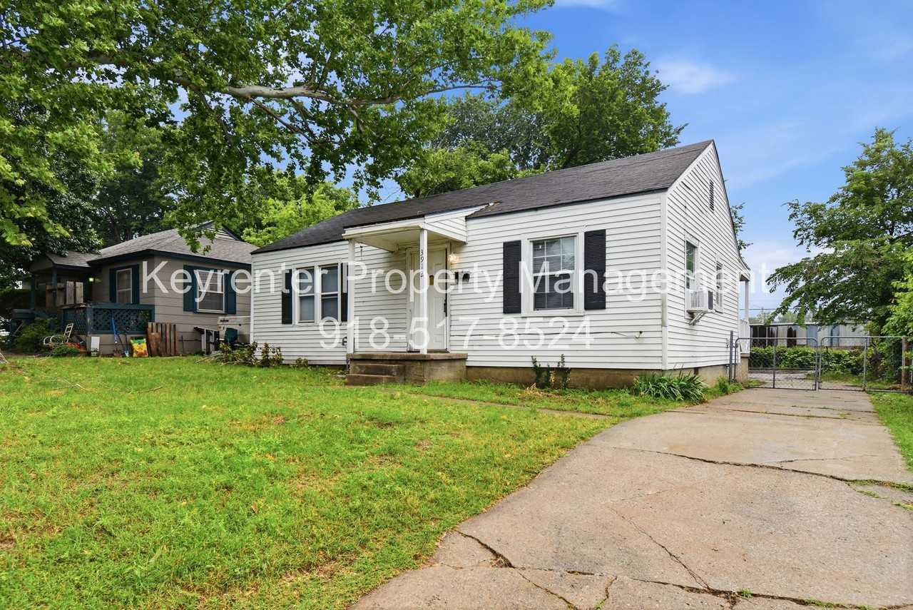 3912 E Admiral Ct - Photo 2 of 22