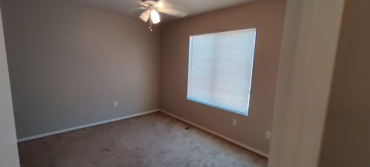 1385 E Betsy Ln - Photo 6 of 14