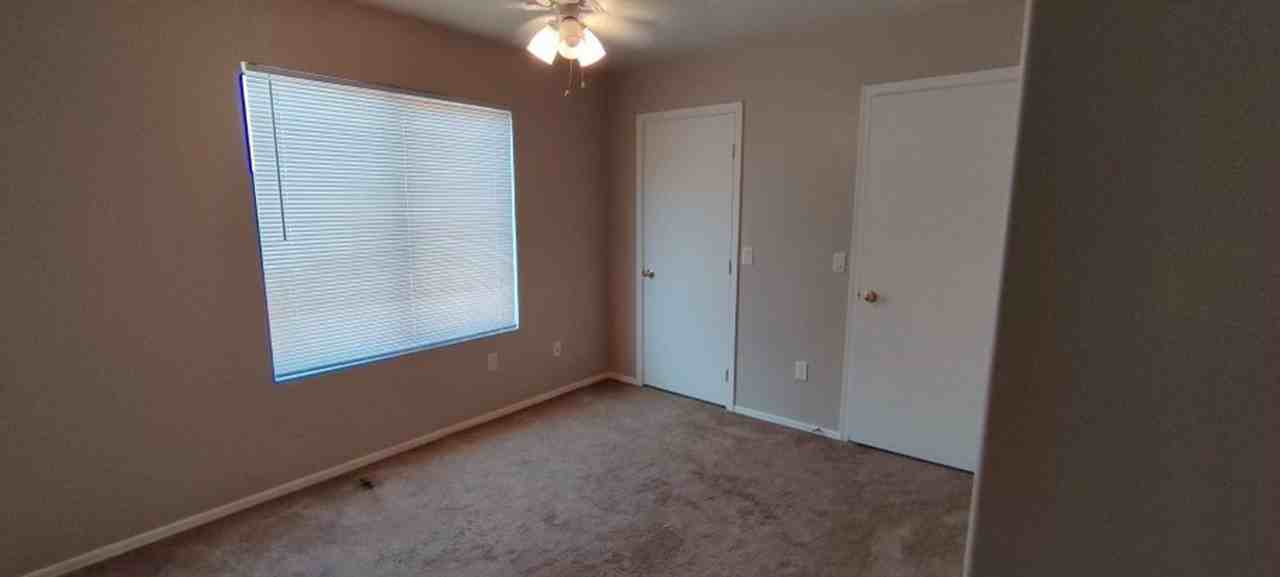 1385 E Betsy Ln - Photo 7 of 14