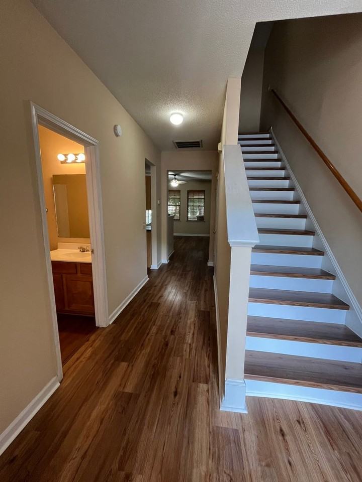 285 Brookshire Rd - Photo 2 of 14