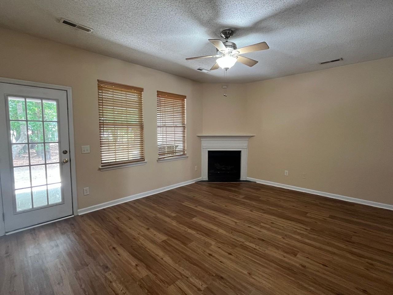 285 Brookshire Rd - Photo 6 of 14