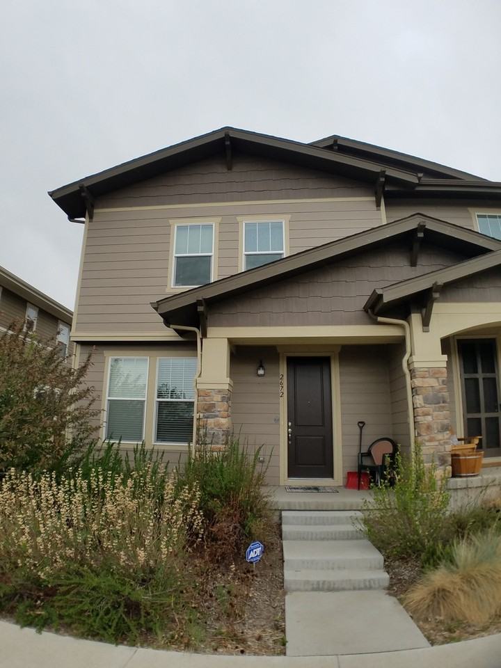 2672 Iola St - Photo 2 of 15