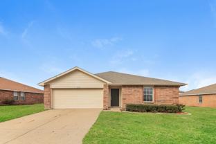 2704 Redwood St - Photo 1 of 1