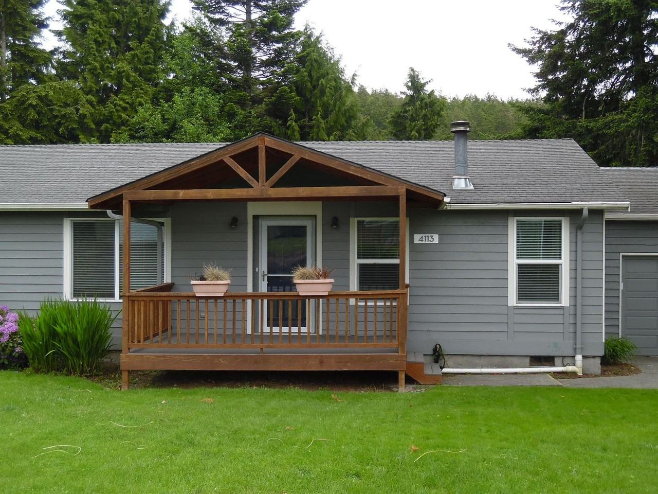 4113 Kingsway - Photo 2 of 28
