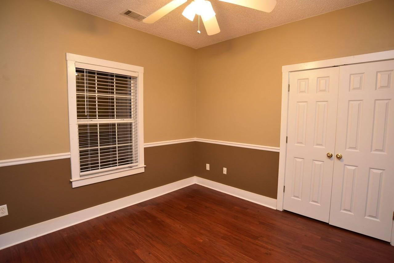 362 Bristol Way - Photo 7 of 18