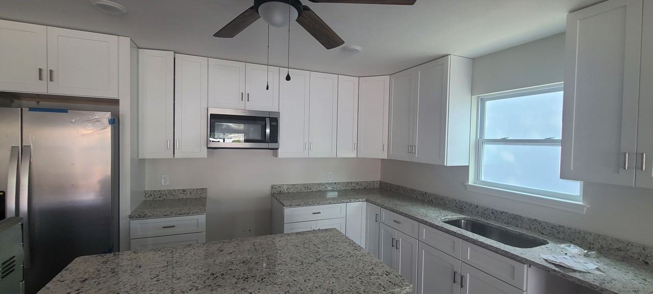 11930 Nw 71st Ter - Photo 2 of 7
