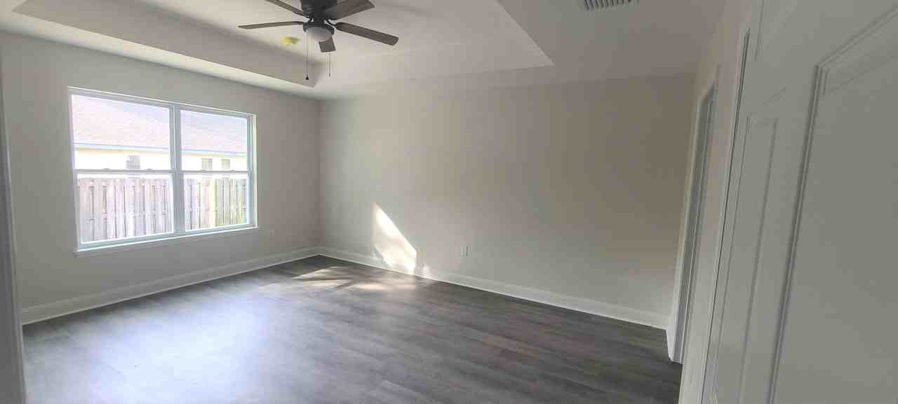 11930 Nw 71st Ter - Photo 3 of 7