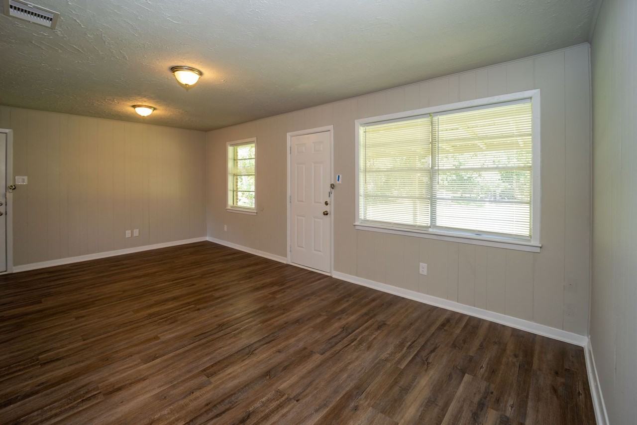 5771 Mel Sha Ln - Photo 5 of 16