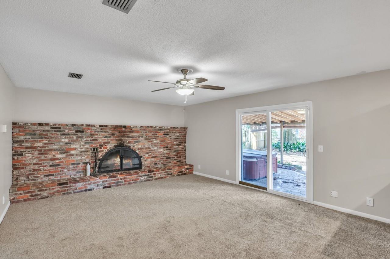 3917 Tara Hall Dr - Photo 6 of 21