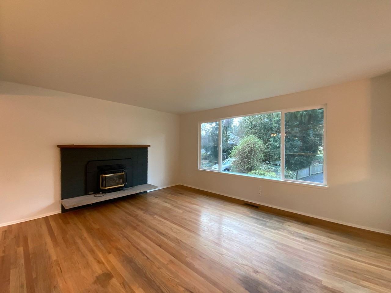 1628 202nd Pl Sw - Photo 4 of 31