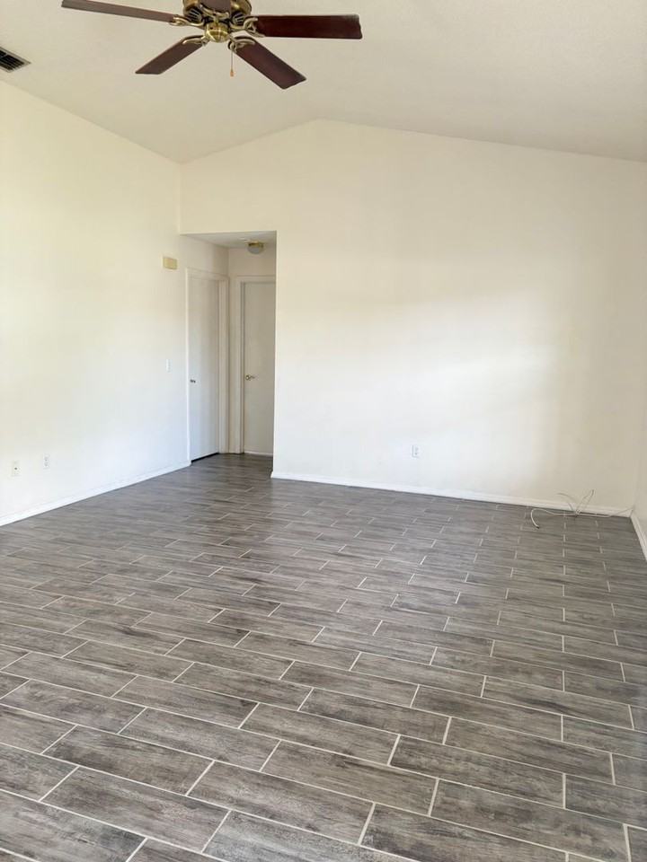 310 Oak Lane Pass - Photo 2 of 6