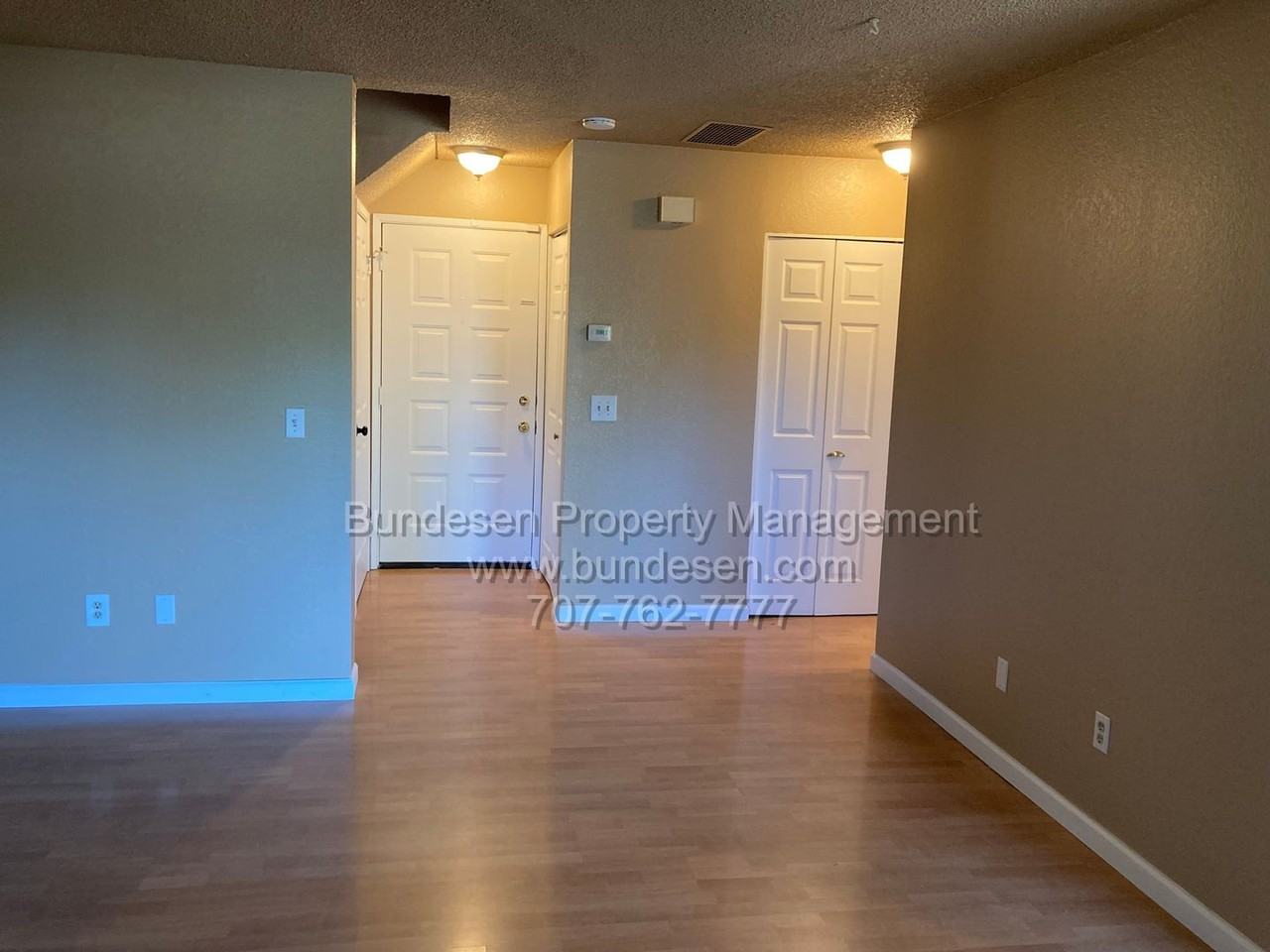 465 Enterprise Dr - Photo 4 of 21