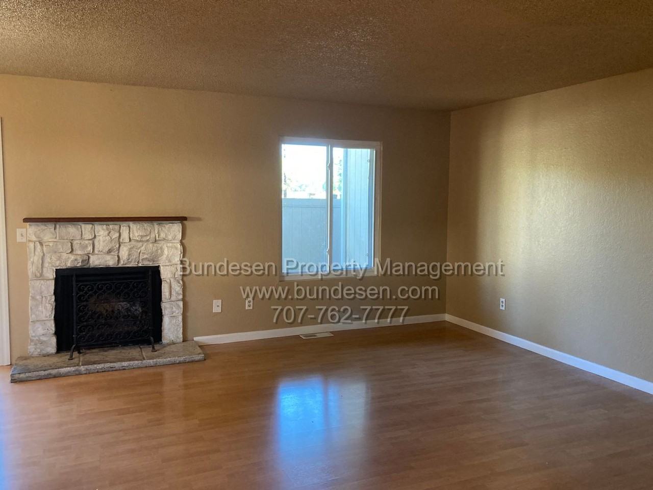 465 Enterprise Dr - Photo 5 of 21