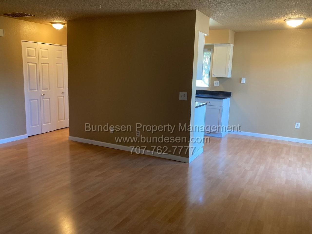 465 Enterprise Dr - Photo 6 of 21
