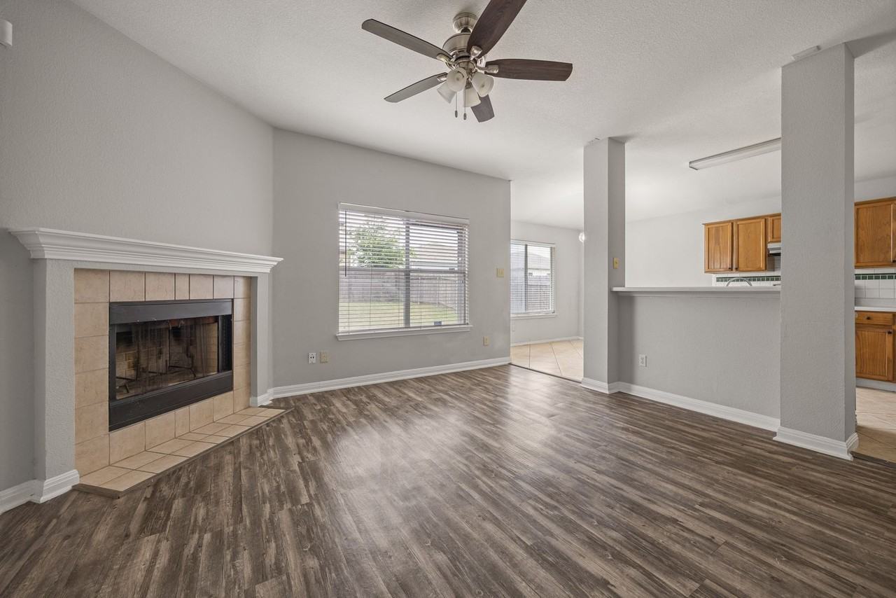 2021 Monica Ln - Photo 2 of 16
