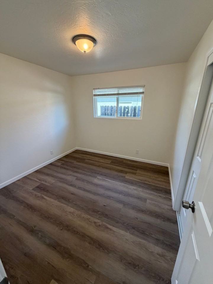 445 W San Gabriel Ave - Photo 7 of 16