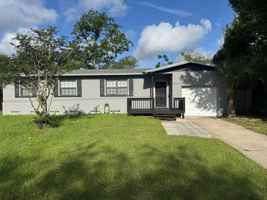 featured image of 1906 Sprinkle Dr