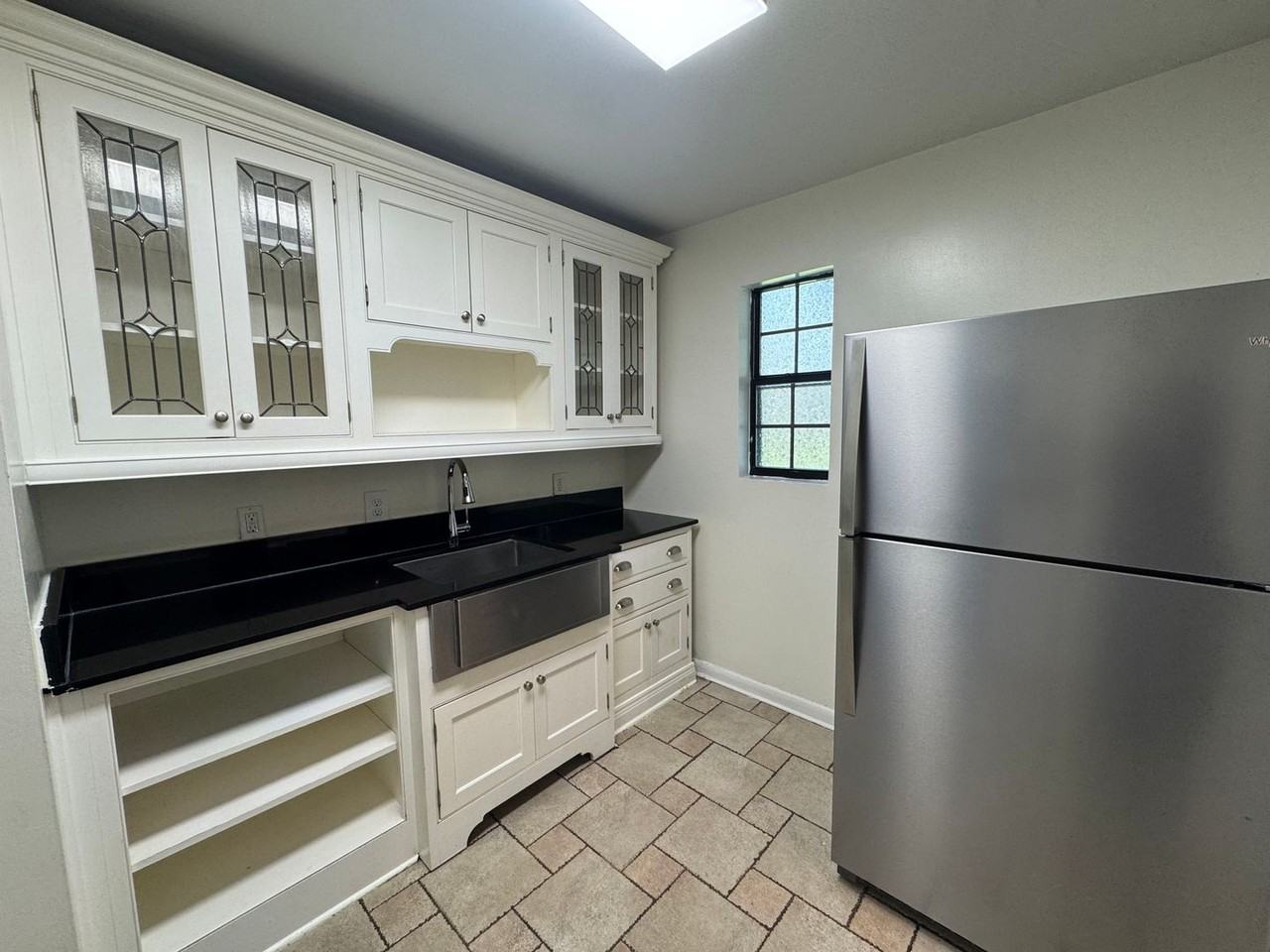 1906 Sprinkle Dr - Photo 4 of 16