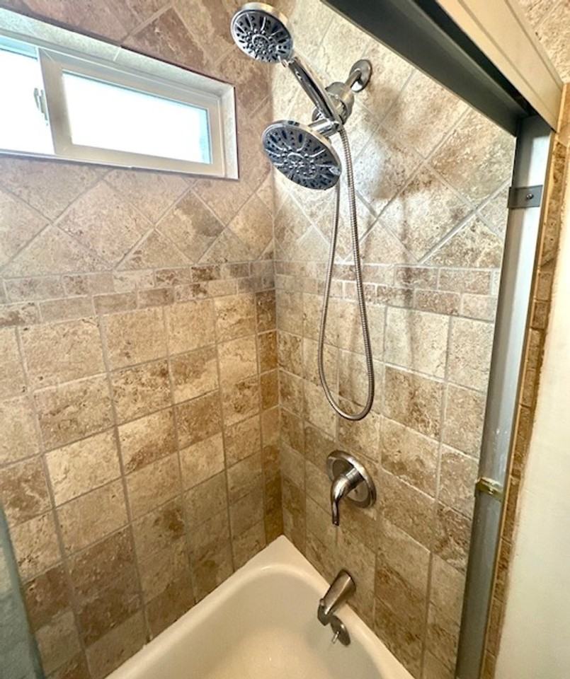 2712 Cutting Blvd - Photo 6 of 13