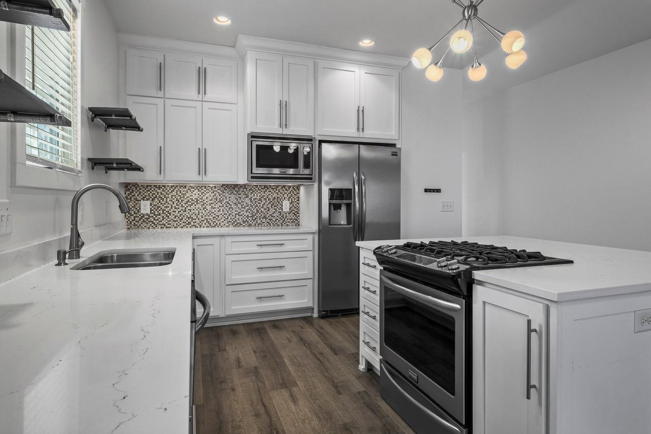 1811 Cahal Ave - Photo 4 of 31