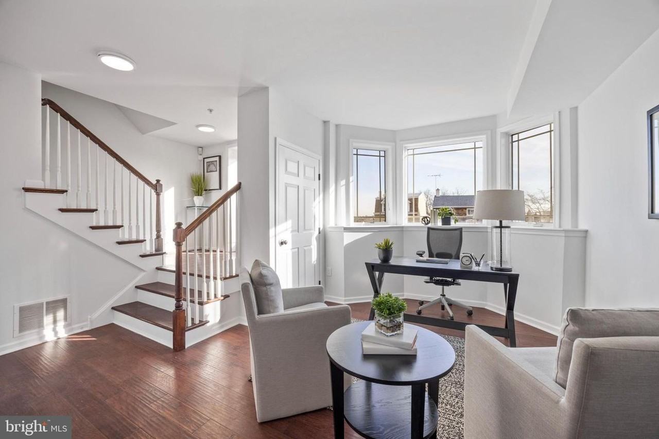 133 Merion Ave - Photo 2 of 9