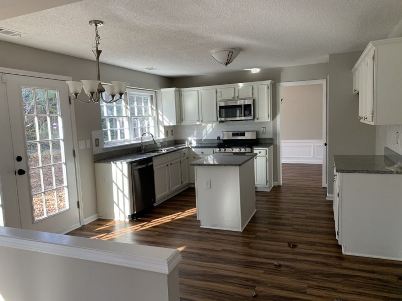 11020 Egmont Dr - Photo 5 of 21