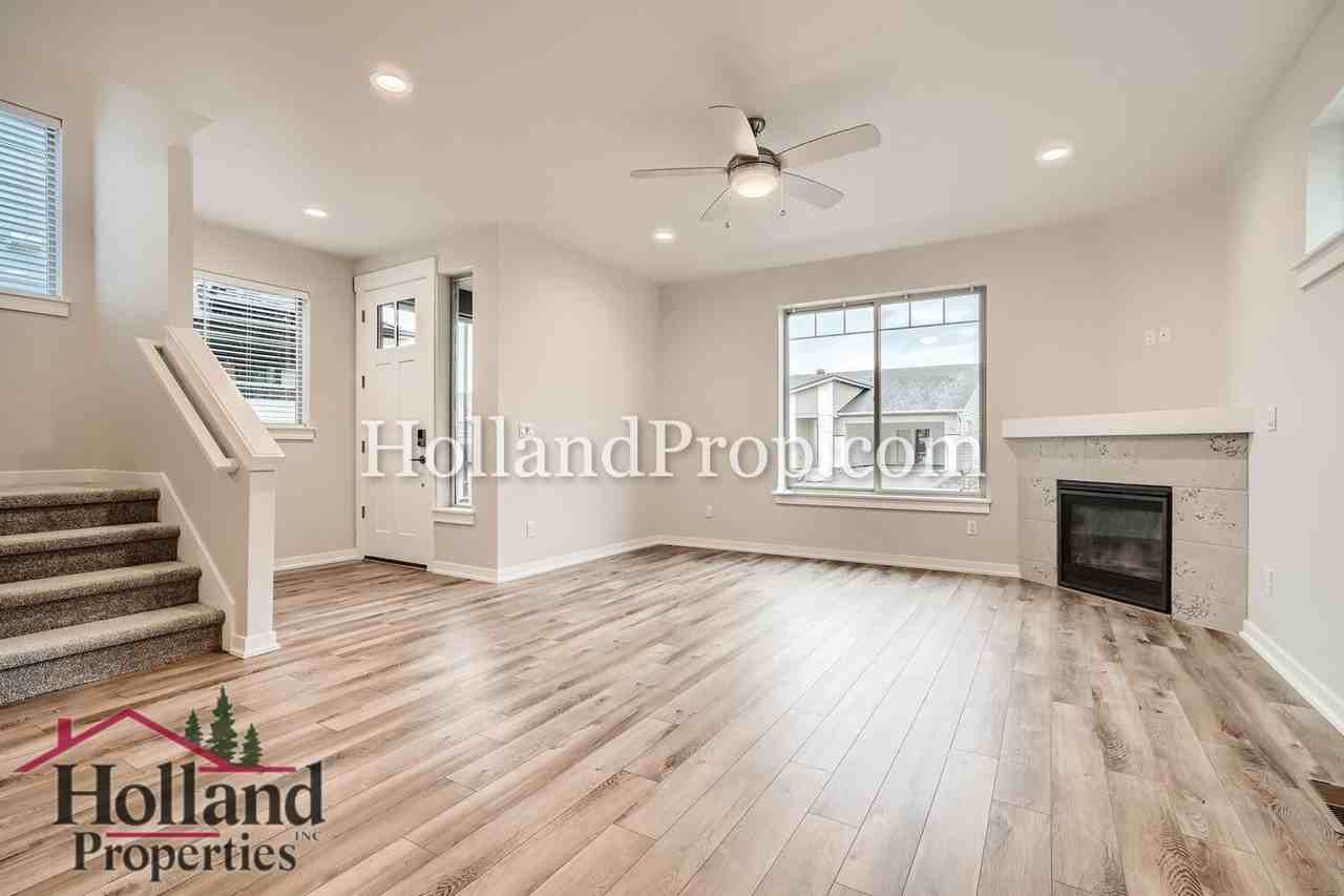 8126 Se Reddington St - Photo 5 of 29