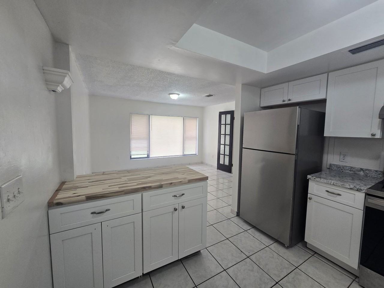 310 Clark St - Photo 5 of 15