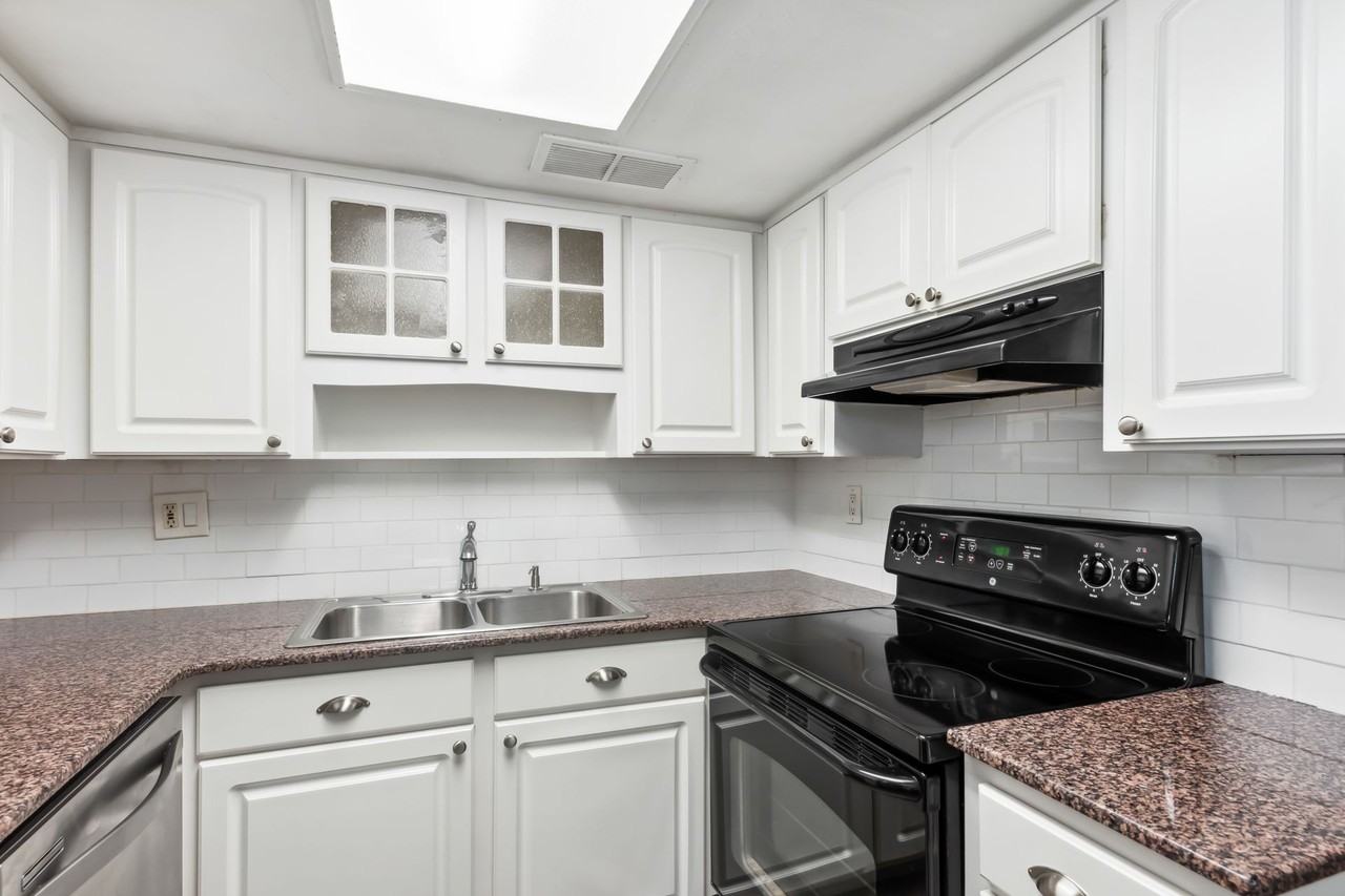 4609 W North B St #111 - Photo 7 of 50
