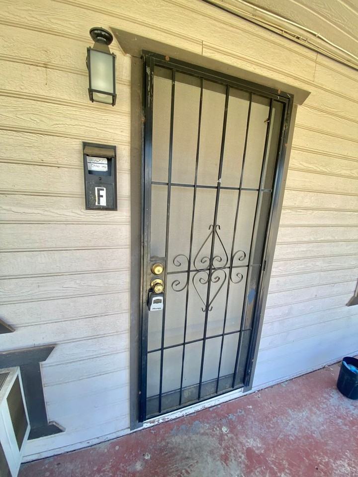 1319 Wilson Ave #E - Photo 2 of 14