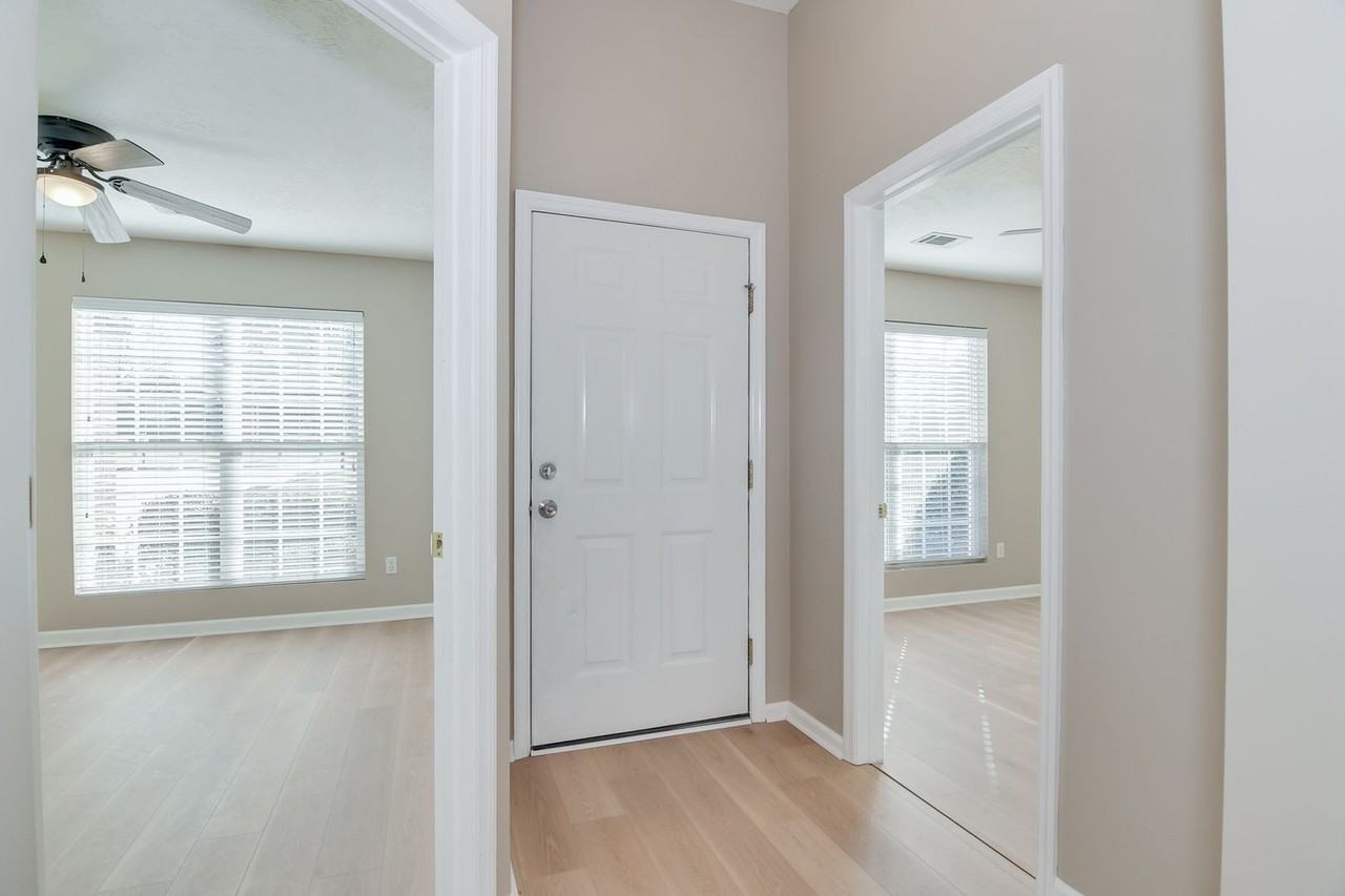 539 Stirling Bridge Rd - Photo 5 of 35