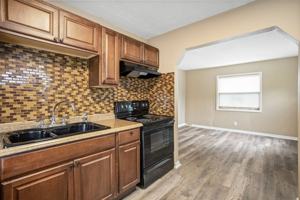 featured image of 2552 27th Ave N