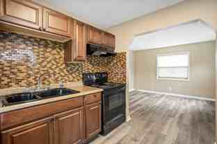 2552 27th Ave N - Photo 1 of 1