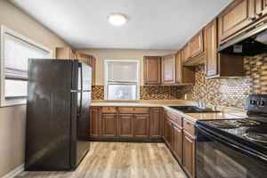featured image of 2552 27th Ave N