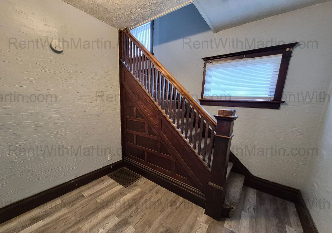 1107 Mulberry St - Photo 2 of 19