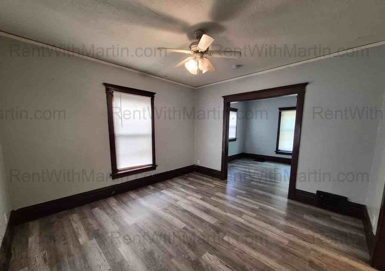 1107 Mulberry St - Photo 3 of 19