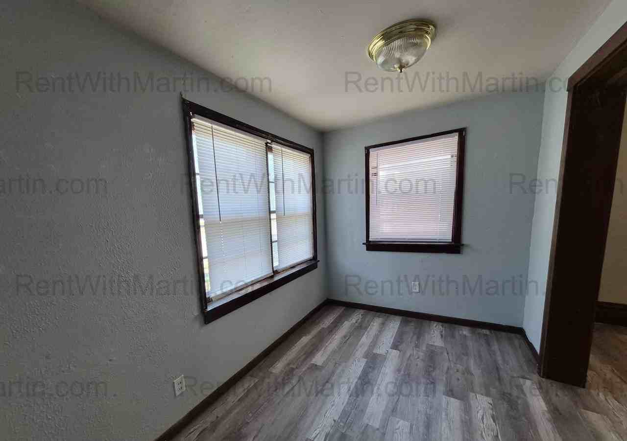 1107 Mulberry St - Photo 5 of 19