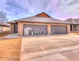 featured image of 1837 Post Oak Rd