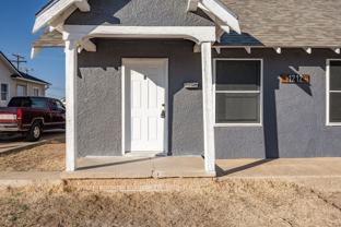 1212 SW 9th - Photo 1 of 1
