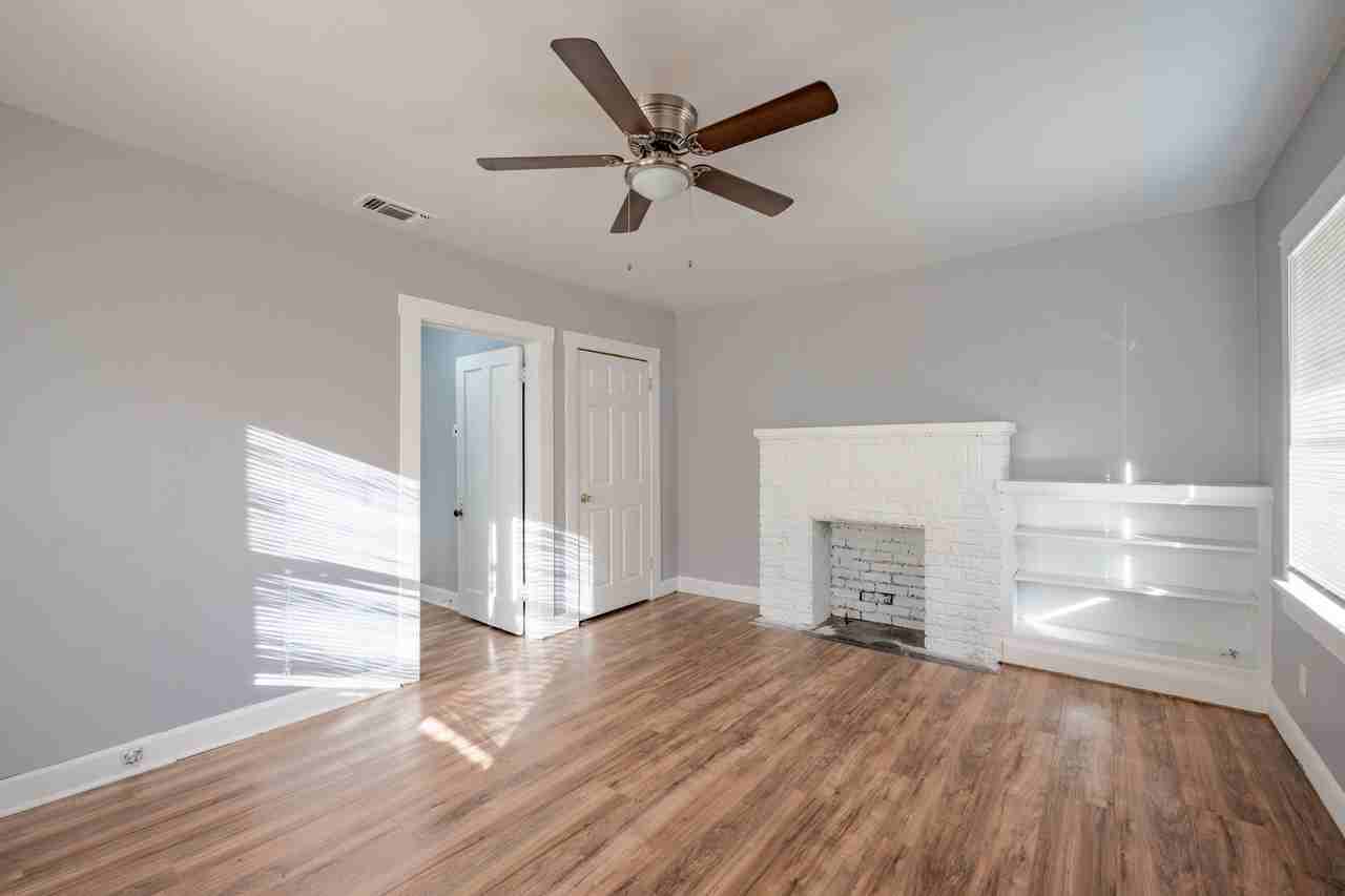 1212 SW 9th - Photo 2 of 21