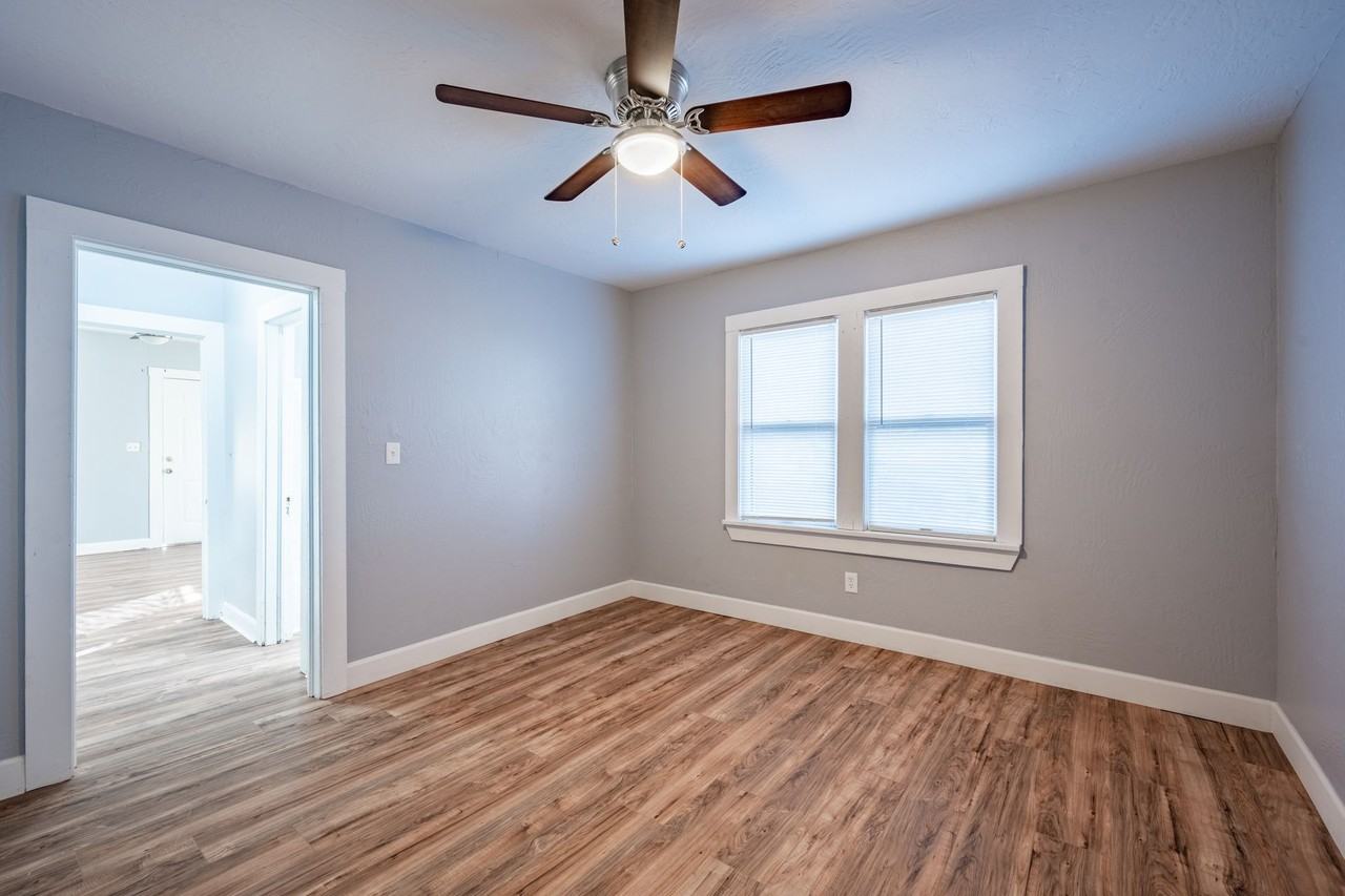 1212 SW 9th - Photo 7 of 21